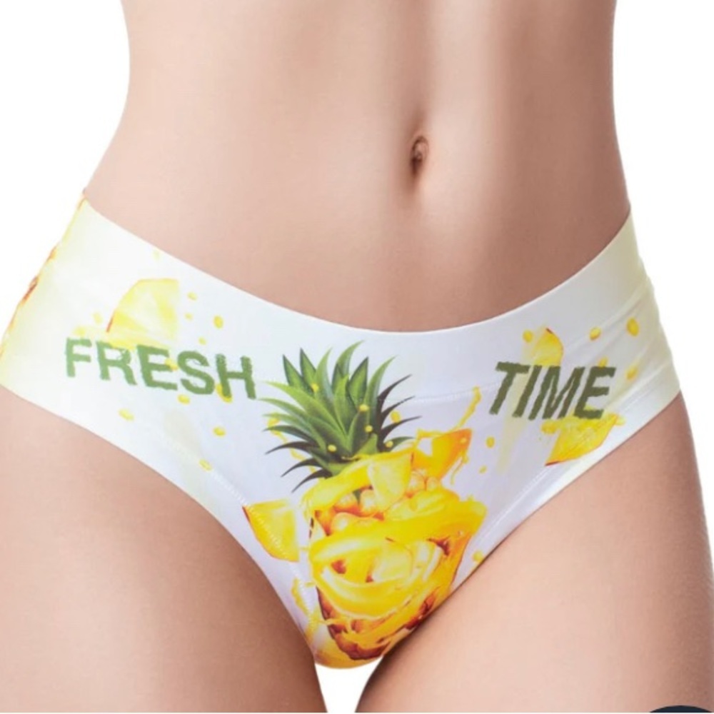 mememe extremely comfortable panties with shocking original print